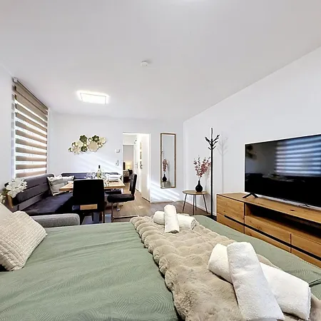 Jaeger By Interhome Zell am See